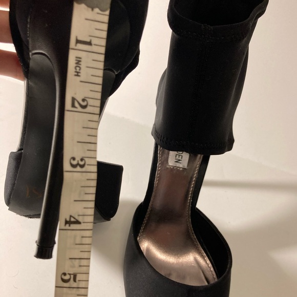 Steve Madden Black Pumps Peep Toe Ankle Wrap Maaria Stiletto High Heels Sz 7.5M - Picture 9 of 12